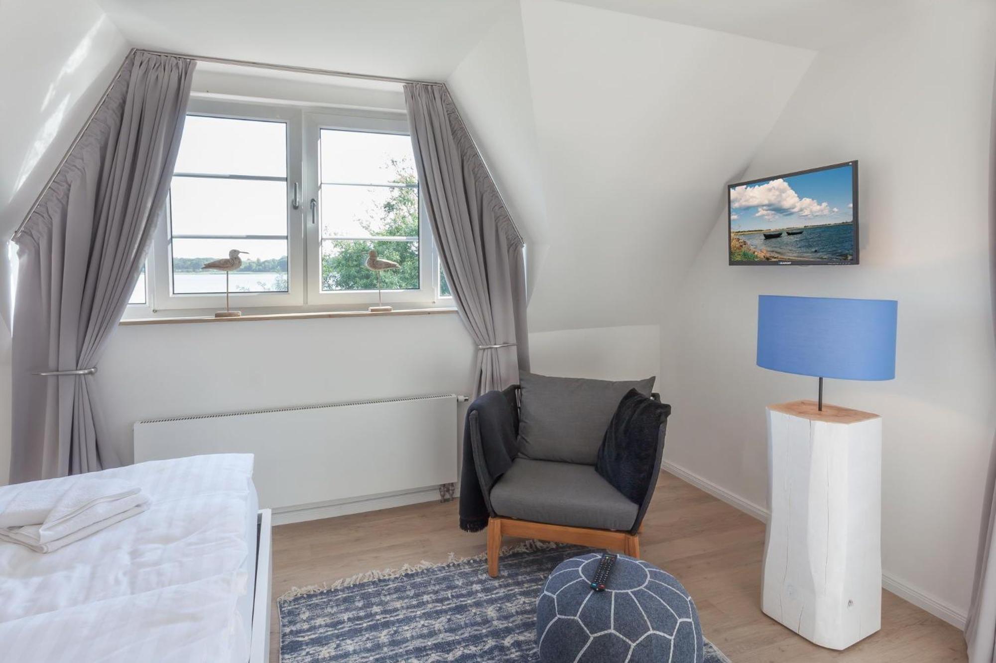 Faehrhaus Sellin Haus Am See Bagian luar foto